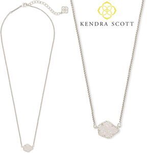 NWOT Kendra Scott Tess Iridescent White Drusy Dainty Silver Rhodium Necklace